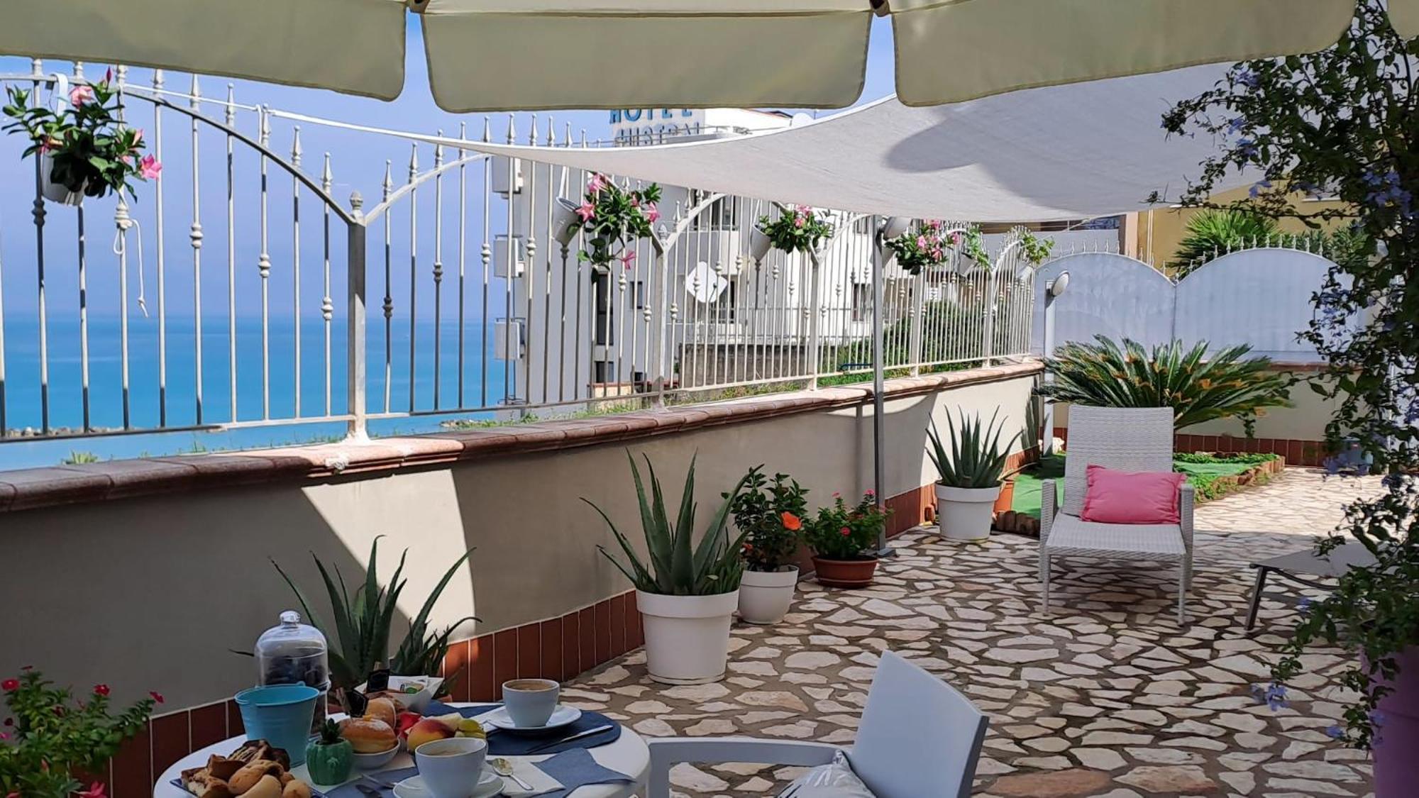 Bed and Breakfast Tramonto Sul Mare Термоли Экстерьер фото